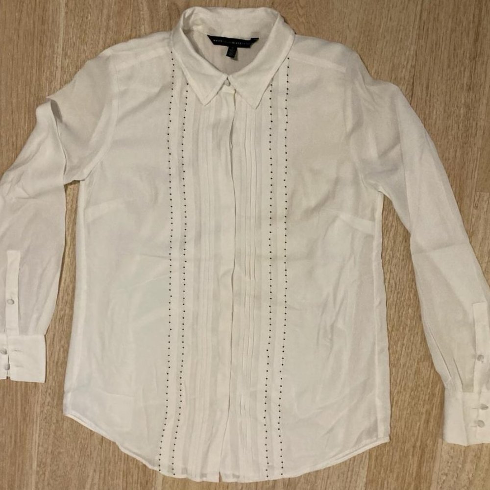 NWOT Women White House Black Market Blouse Shirt Off White Sz 0 Black Beads Deco